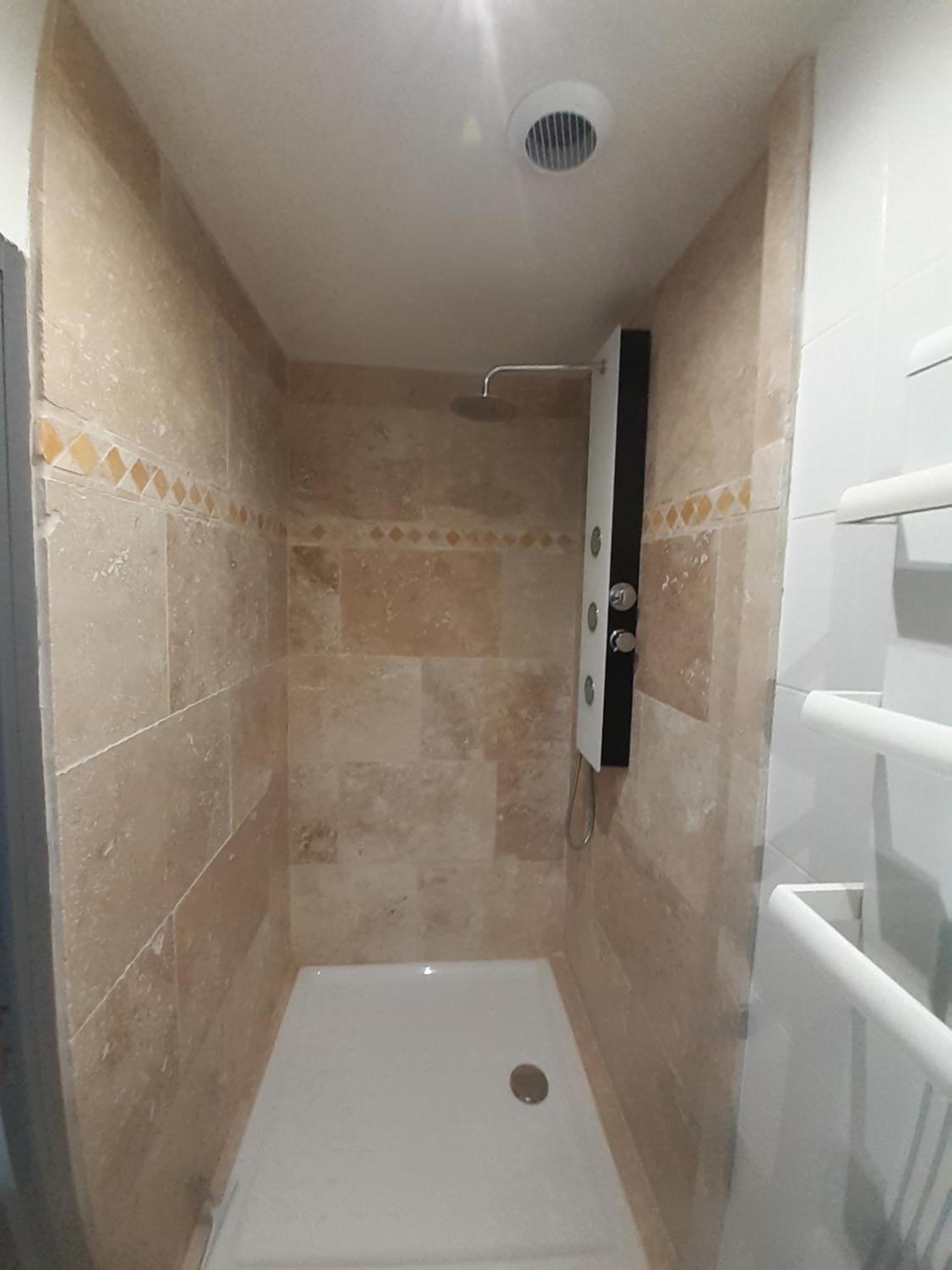 B&B Gite D'Ayran Saint-Quentin-la-Poterie Exterior foto