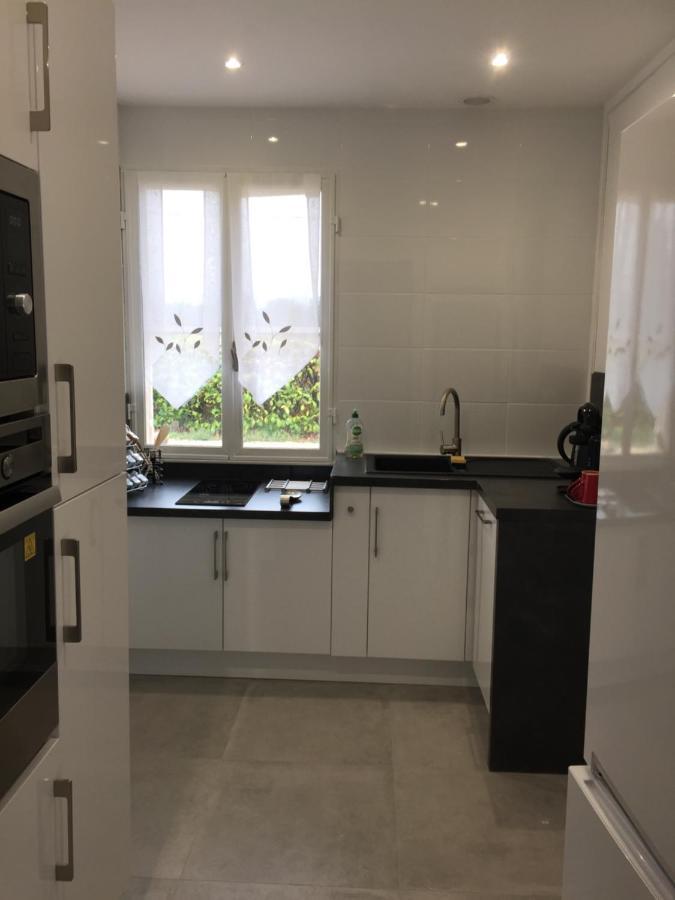 B&B Gite D'Ayran Saint-Quentin-la-Poterie Exterior foto